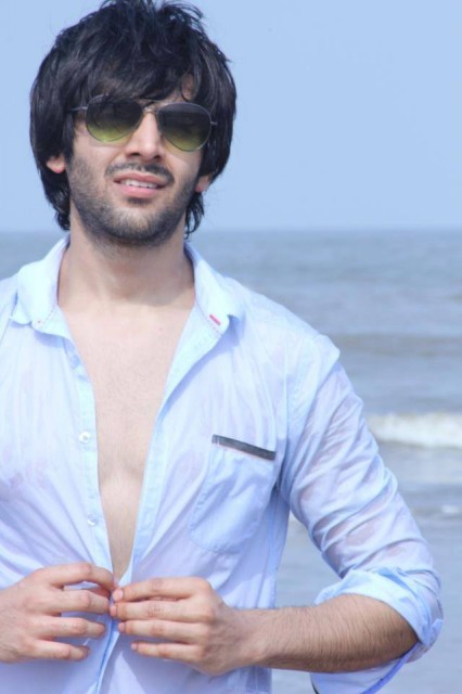 Kartik Tiwari Fotoğrafı