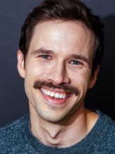 James Nevada fotoğrafı