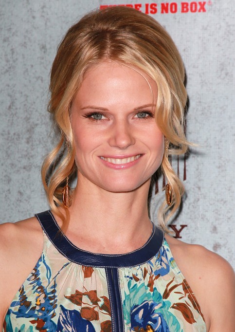 Joelle Carter Fotoğrafı