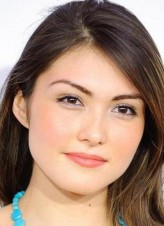 Daniella Pineda fotoğrafı