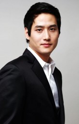 Park Hae-Joon fotoğrafı