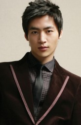 Jung Min-Jin fotoğrafı