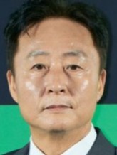 Kim Jong-Soo fotoğrafı