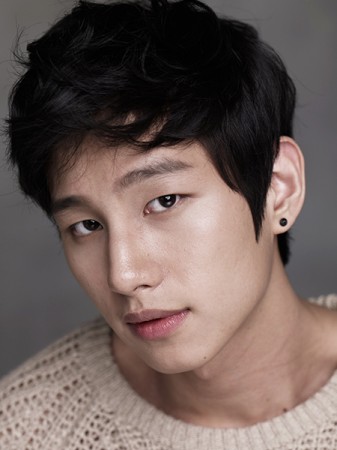 Yang Seung-Pil fotoğrafı