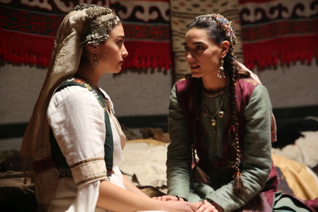 Esra Bilgiç Fotoğrafı