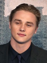Ben Hardy fotoğrafı