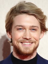 Joe Alwyn afişi