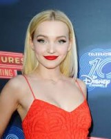 Dove Cameron Fotoğrafı