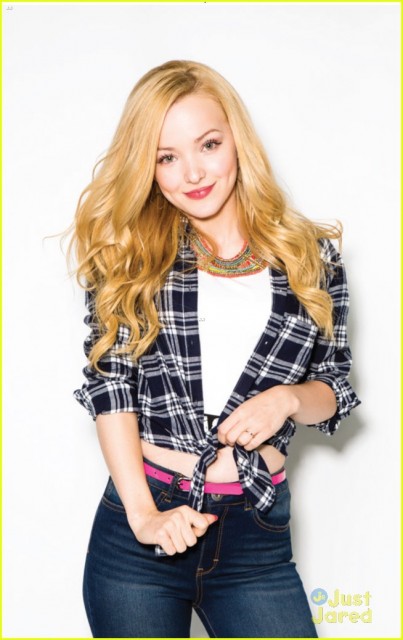 Dove Cameron Fotoğrafı