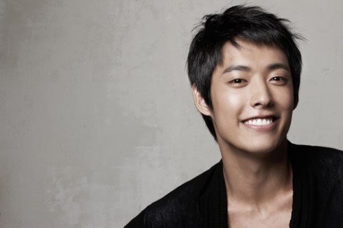 Kim Jung-hun Fotoğrafı