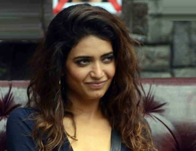 Karisma  Tanha Fotoğrafı