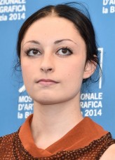 Arielle Holmes fotoğrafı