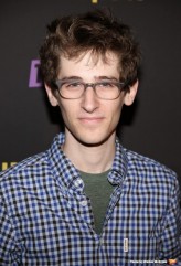 Noah Robbins fotoğrafı