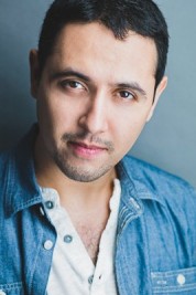 Kit Redding fotoğrafı