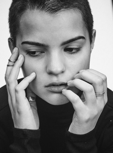 Brianna Hildebrand Fotoğrafı