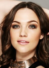 Violett Beane fotoğrafı
