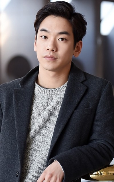 An Seung-gyun fotoğrafı