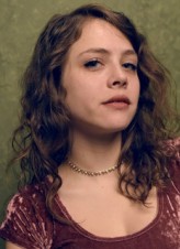 Olivia Luccardi fotoğrafı