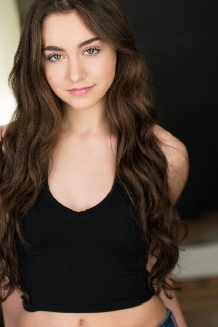 Emmy  Tanzy Fotoğrafı