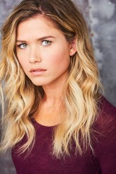 Anna Marie  Dobbins fotoğrafı