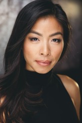 Jennifer Khoe fotoğrafı