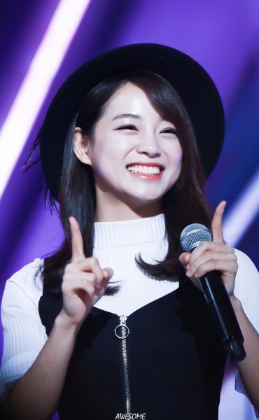 Kim Se-jeong (i) Fotoğrafı