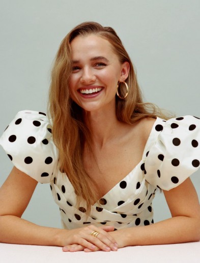 Madison Iseman Fotoğrafı