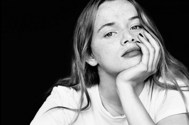 Luna Wedler Fotoğrafı