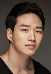 Kim Ki-Ri fotoğrafı