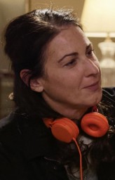 Tara Nicole Weyr fotoğrafı