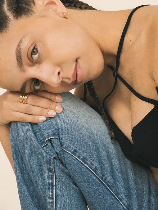 Hayley Law Fotoğrafı