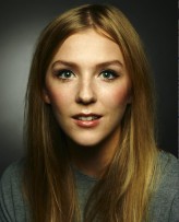 Beattie Edmondson fotoğrafı