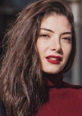 Özlem Mahmutoğlu fotoğrafı