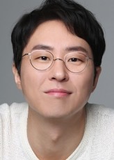 Lee Hyun-Kyun fotoğrafı