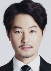 Park Sin-Woon fotoğrafı