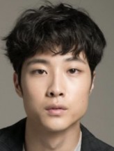 Lee Jong-Won (i) fotoğrafı