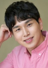 Song In-Guk fotoğrafı