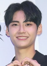 Lee Jin-Hyuk fotoğrafı