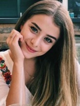 Ece Ergüt fotoğrafı