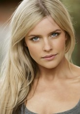 Jenna Rosenow fotoğrafı