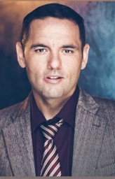 Paul Tully fotoğrafı