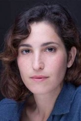 Carla Linares fotoğrafı