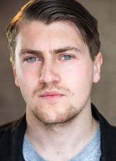 Hugo Nicholson fotoğrafı