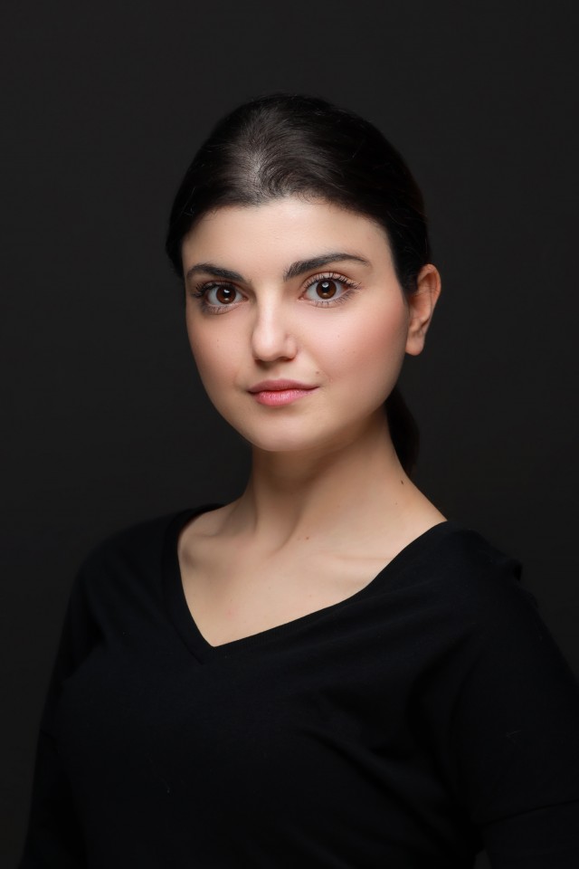 Demet Öz Fotoğrafı