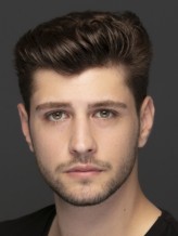 Deniz Sarıkaş fotoğrafı