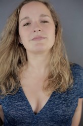 Laura Strugar fotoğrafı