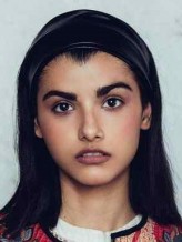 Ayesha Kanga fotoğrafı