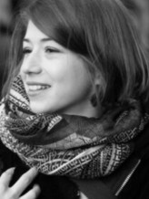 Zeynep Demirhan fotoğrafı