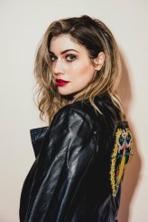 Katlyn Carlson fotoğrafı