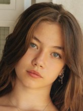 Alisa Sezen Sever fotoğrafı